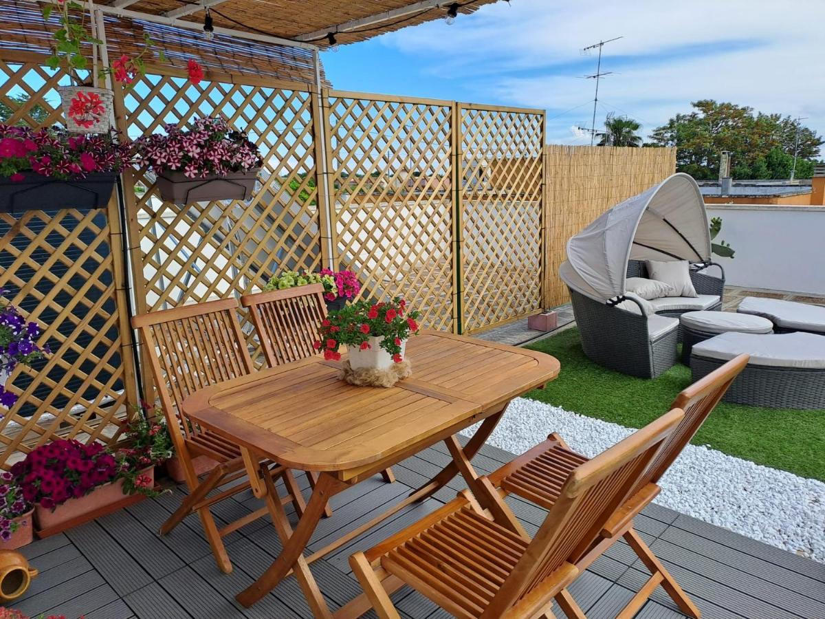 Willa La Terrazza Di Zoe - Castromediano Cavallino Zewnętrze zdjęcie
